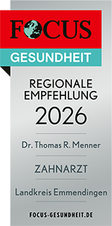Das Bild zeigt das Siegel Focus Gesundheit mit der Regionalen Empfehlung aus dem Jahr 2025 für Zahnärzte.